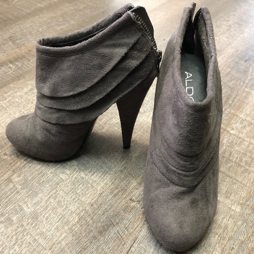 ALDO gray booties size 5